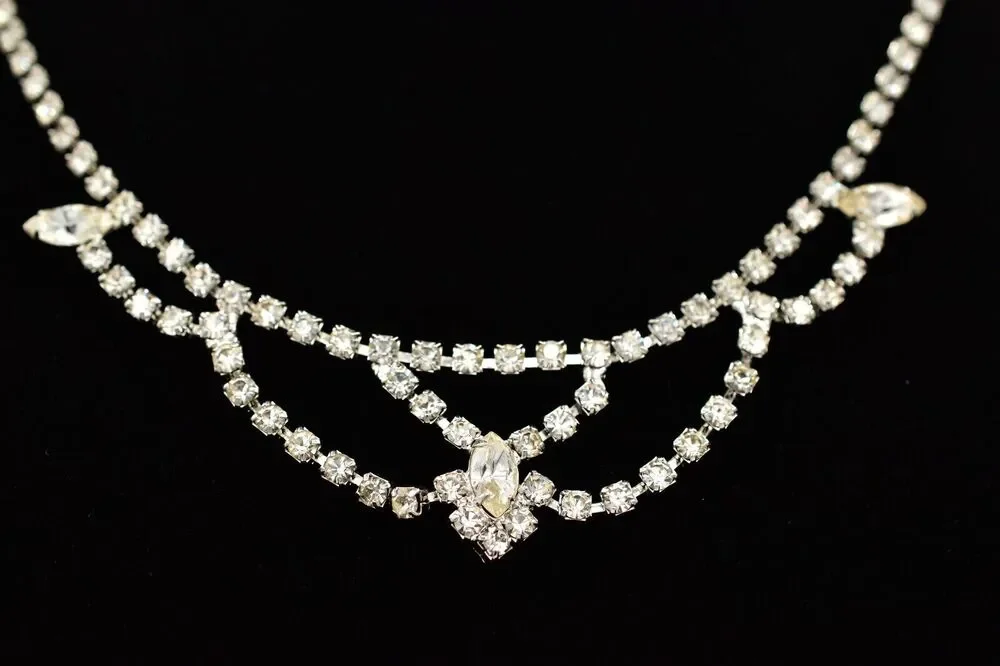 Vintage Crystal Collar Necklace Prong Rhinestone Silver Tone Shiny 1980s BinBD